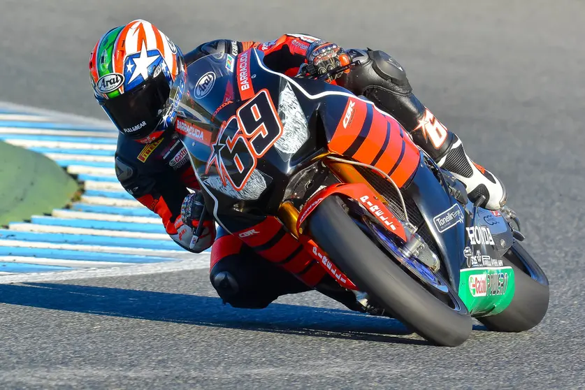 El americano Nicky Hayden, durante los pasados test de noviembre en Jerez estrenando su Honda de SBK
