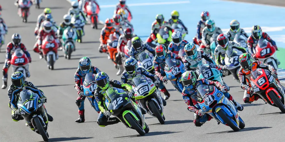 Salida carrera Moto3