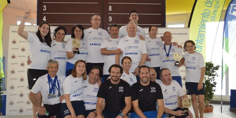 Foto de Familia en el podium. Jerez M&aacute;ster Campe&oacute;n