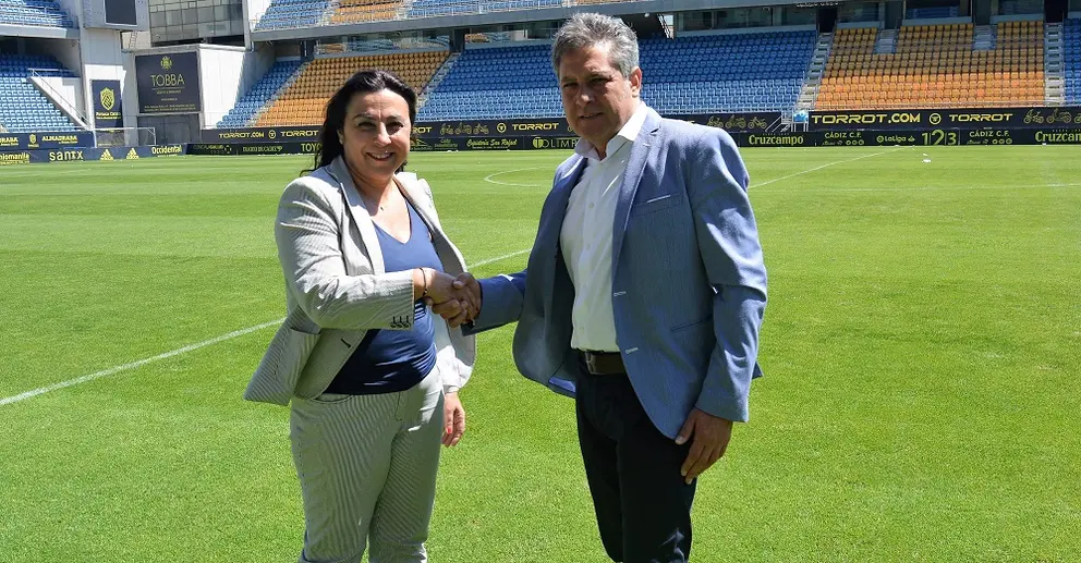 Rosario Garc&iacute;a, junto a Pepe Mata.