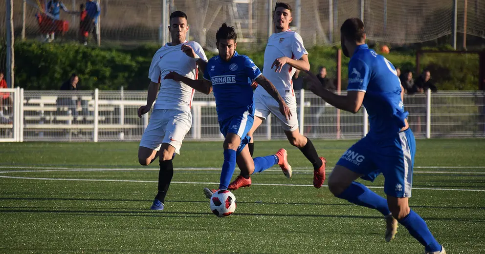 Heredia, una de las novedades en el 11 de inicio | Foto: xerezdeportivofc.com