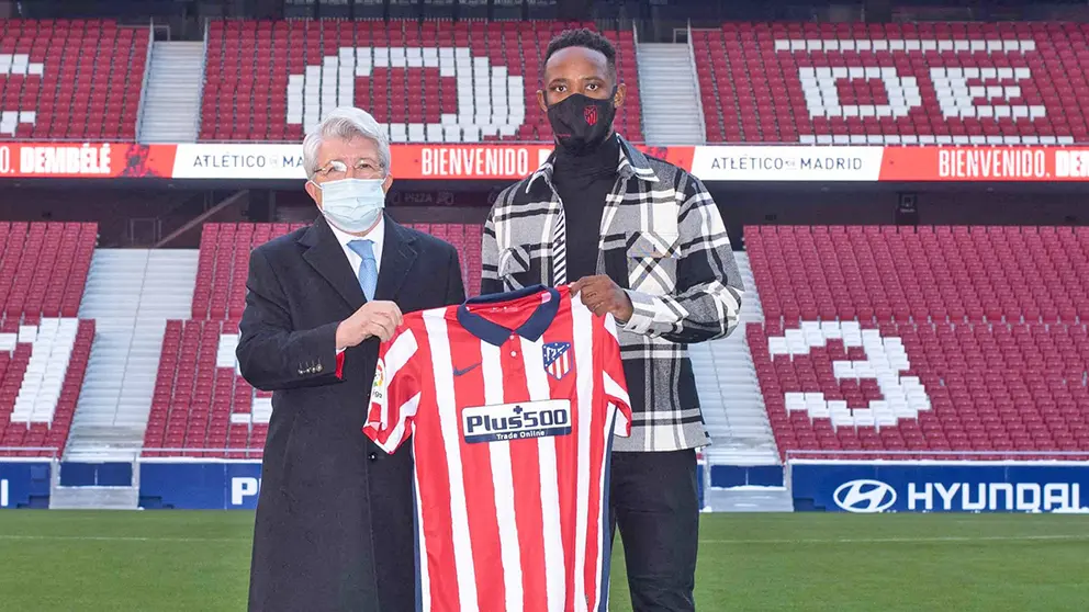 Moussa Dembel&eacute; ficha por el Atl&eacute;tico de Madrid