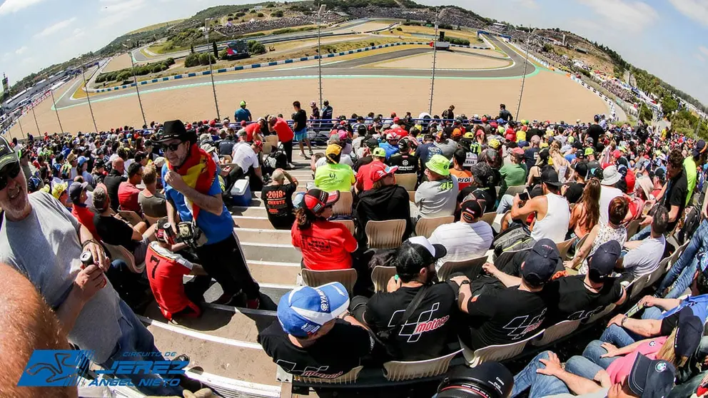 Aficionados en el Circuito de Jerez - &Aacute;ngel Nieto