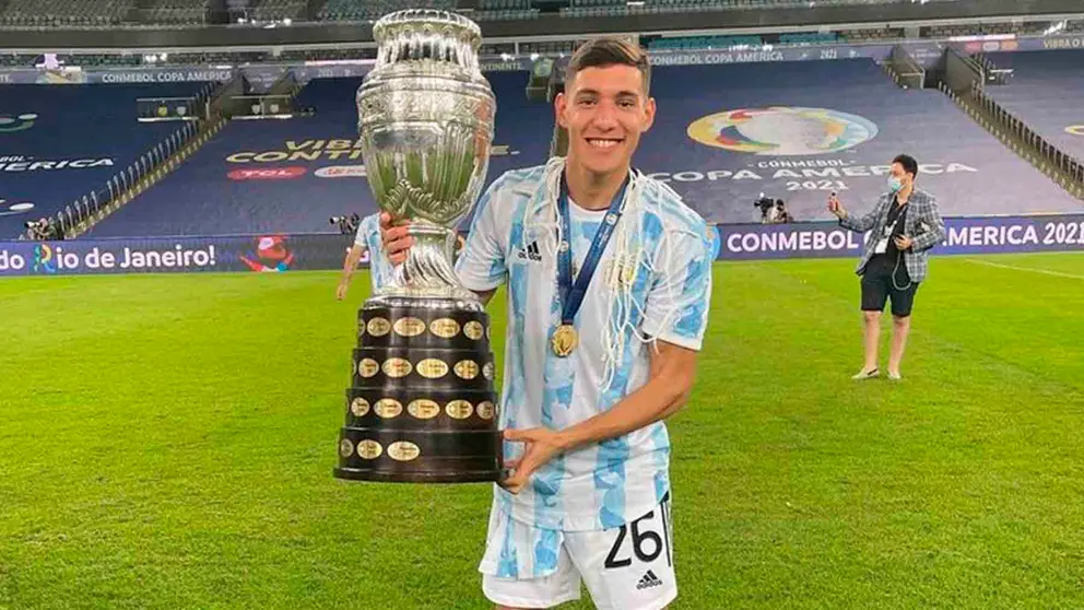Nahuel Molina, campe&oacute;n de la Copa Am&eacute;rica con la Selecci&oacute;n Argentina