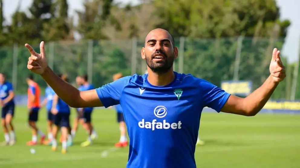 Fali, jugador del C&aacute;diz CF, en una sesi&oacute;n de entrenamiento en la ciudad deportiva
