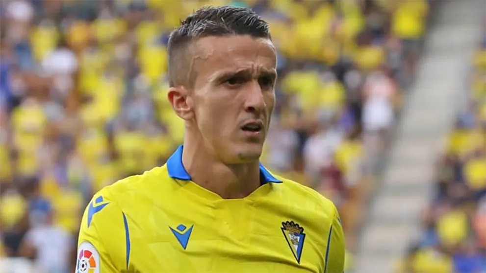 Salvi S&aacute;nchez, jugador del C&aacute;diz CF, se confiesa