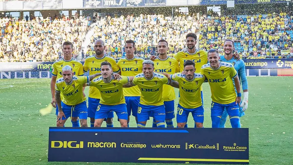 Los titulares del C&aacute;diz CF contra el Villarreal CF | Salvador L&oacute;pez Medina para ElMIRA