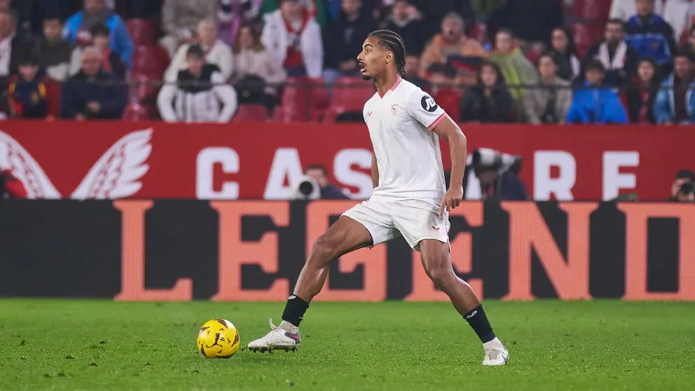 Lo&iuml;c Bad&eacute;, jugador del Sevilla FC | Salvador L&oacute;pez Medina para El MIRA