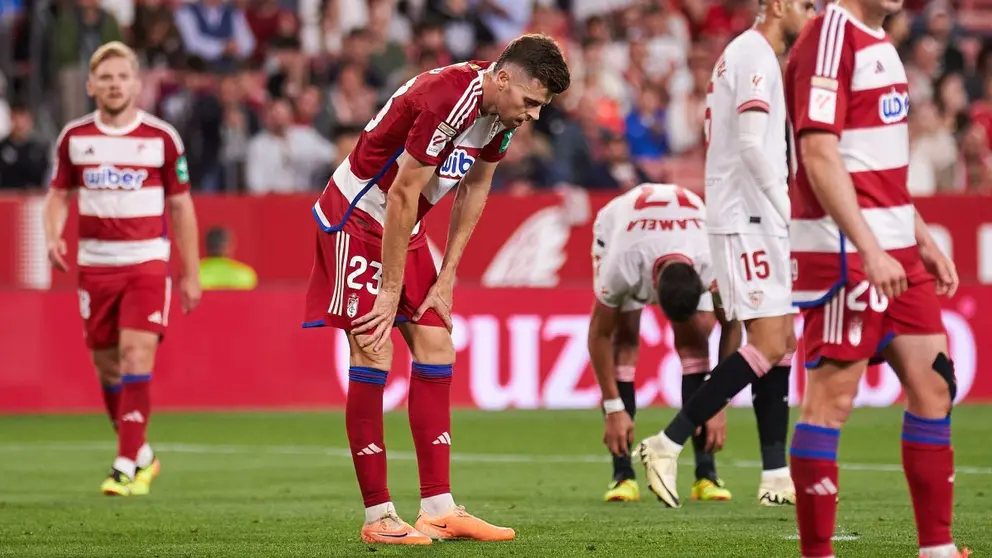 Gerard Gumbau en el Sevilla FC - Granada CF | Salvador L&oacute;pez Medina para El MIRA