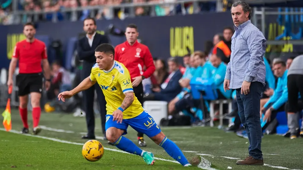 Sergio Gonz&aacute;lez y Brian Ocampo en el C&aacute;diz CF - Valencia CF | Salvador L&oacute;pez Medina para El MIRA