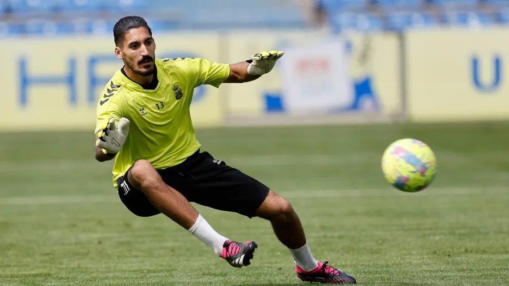 &Aacute;lvaro Valles, cancerbero de la UD Las Palmas que interesa al Real Betis | UDLP