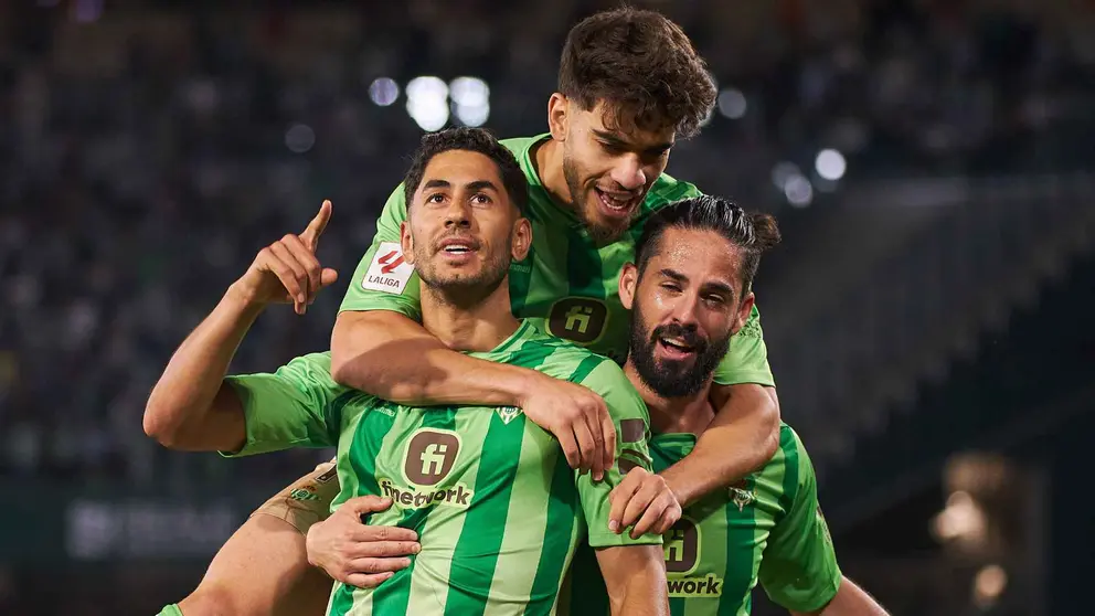 Gol de Ayoze P&eacute;rez en el Real Betis - UD Almer&iacute;a | Salvador L&oacute;pez Medina para El MIRA