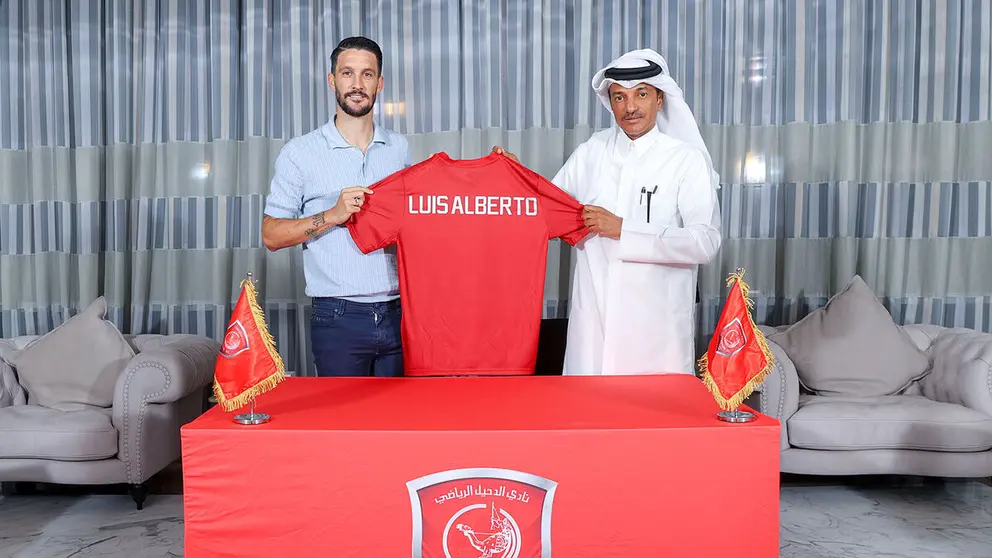 Luis Alberto posa con los colores del Al Duhail de Qatar