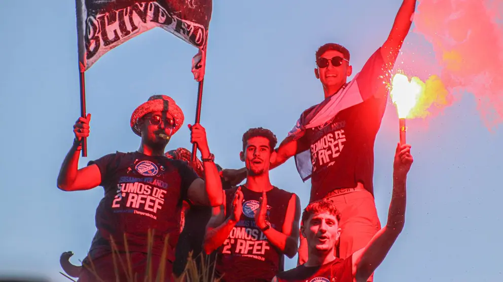 Celebraci&oacute;n del ascenso a Segunda RFEF del Xerez DFC | Xerezdfc.com