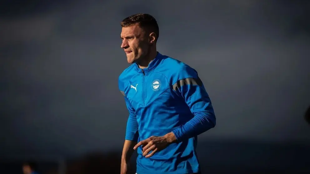 Nikola Maras, jugador del Deportivo Alav&eacute;s que podr&iacute;a fichar por el C&aacute;diz CF