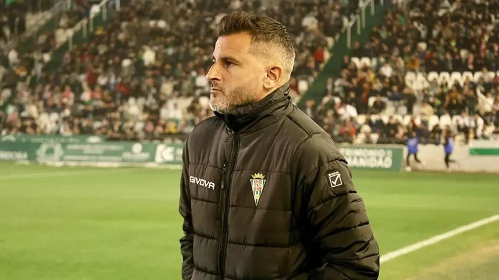 Iv&aacute;n Ania, entrenador del C&oacute;rdoba CF