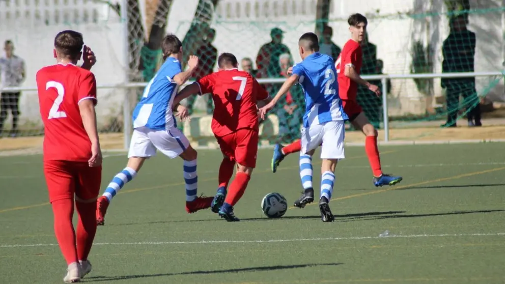 Partido de f&uacute;tbol base en el Anexo La Juventud
