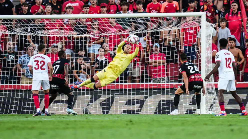 Parada de Nyland en el RCD Mallorca - Sevilla FC | Foto: SFC