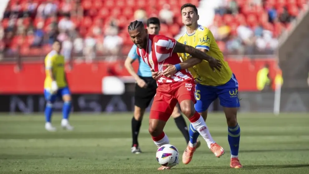 Luis Su&aacute;rez y Javi Hern&aacute;ndez en el UD Almer&iacute;a - C&aacute;diz CF
