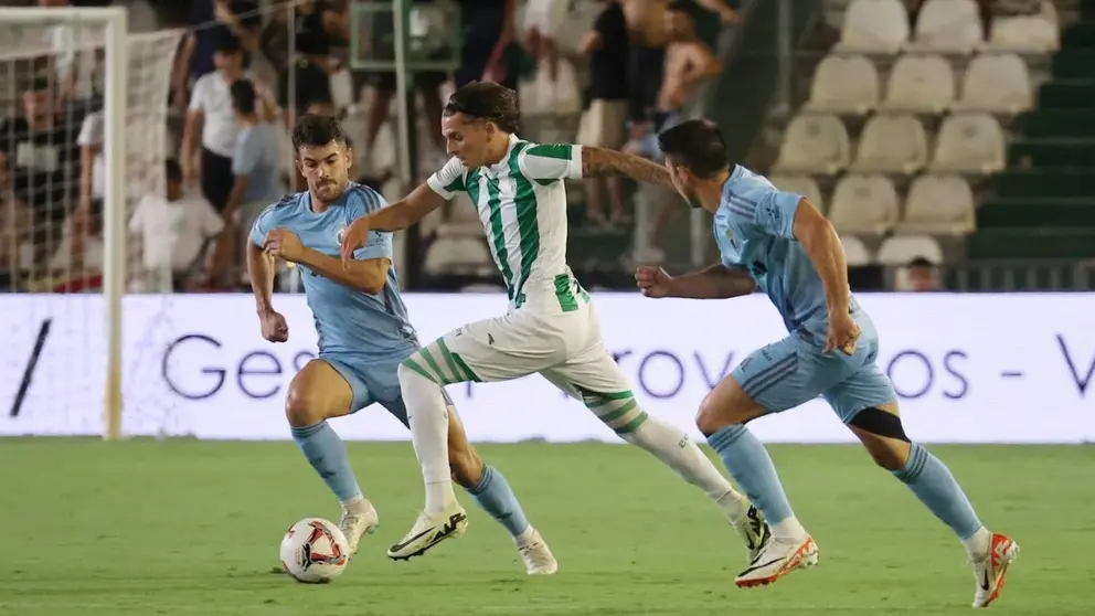 Imagen del partido que enfrent&oacute; al C&oacute;rdoba CF y al Burgos CF