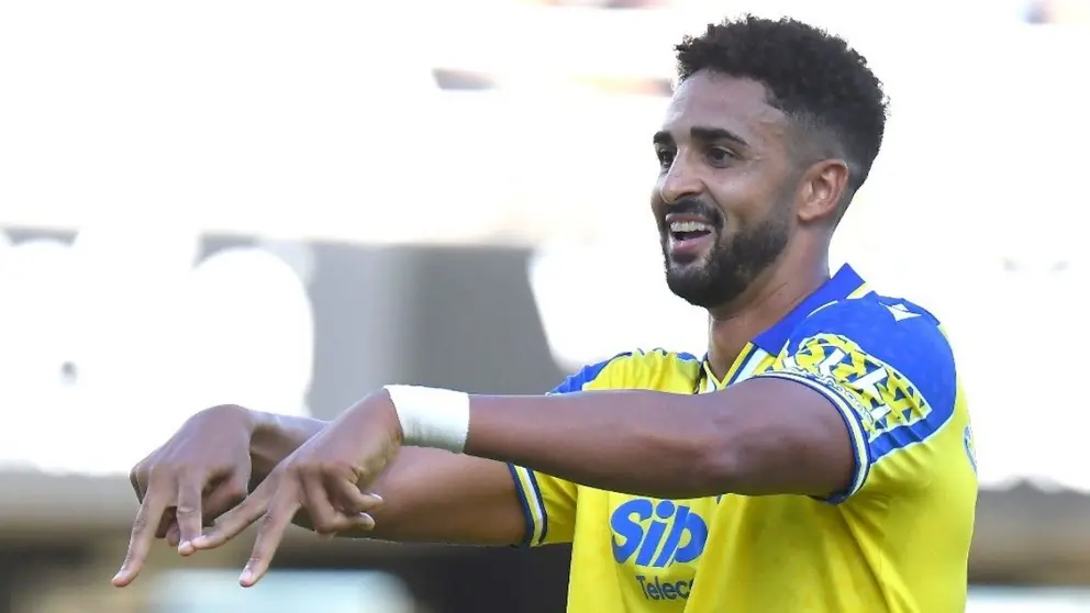 Chris Ramos celebra uno de sus goles anotados con el C&aacute;diz CF ante el FC Cartagena | CCF