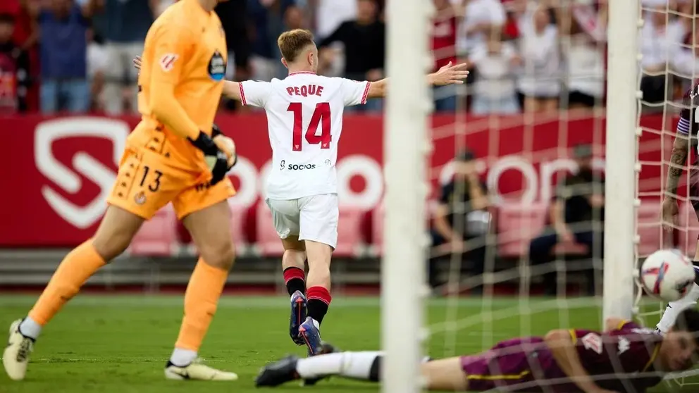 Peque Fern&aacute;ndez en el Sevilla FC - Real Valladolid | Jes&uacute;s Ruiz Medina para El MIRA