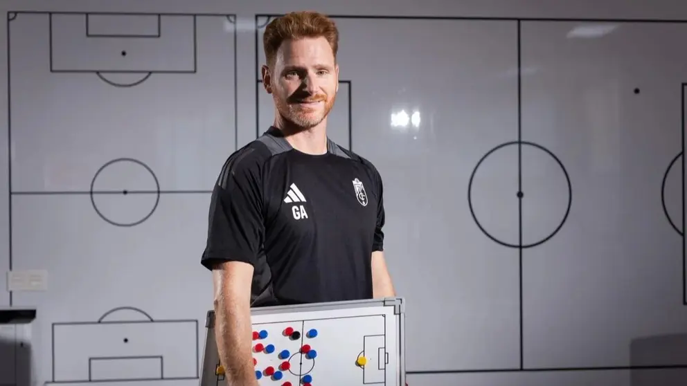 Guille Abascal, exentrenador del Granada CF