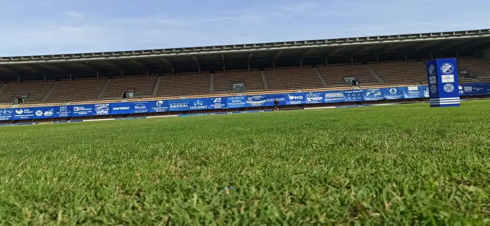 C&eacute;sped de Chap&iacute;n encuentro entre el Xerez DFC y la RB Linense | Twitter: XerezDFC