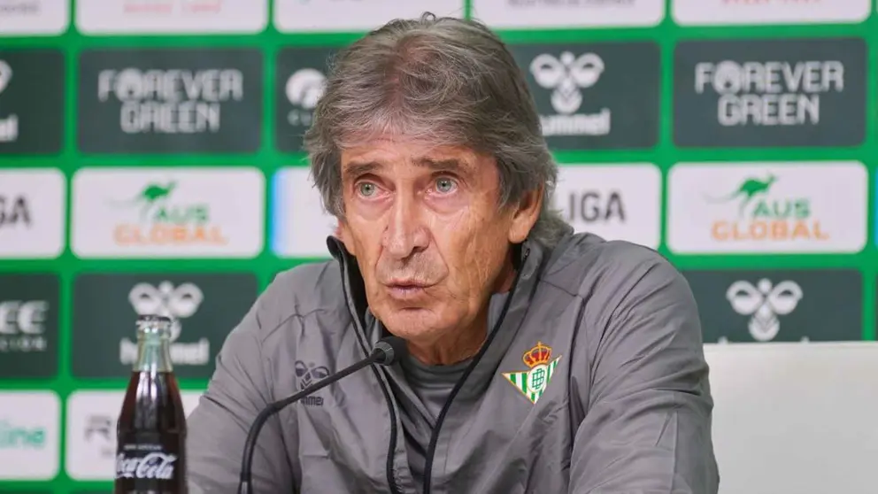 Manuel Pellegrini en rueda de prensa | Salvador L&oacute;pez Medina para El MIRA