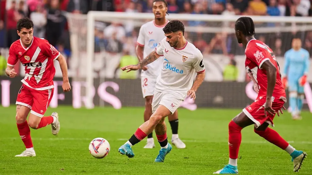 Isaac Romero en el Sevilla FC - Rayo Vallecano | Salvador L&oacute;pez Medina para El MIRA