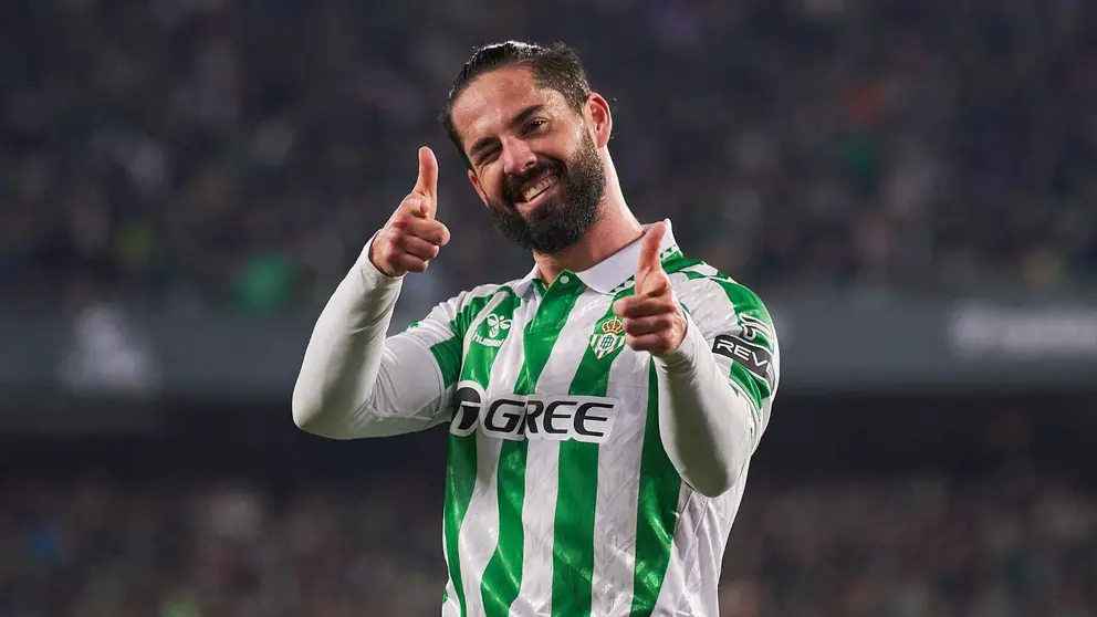Isco celebra su gol en el Real Betis -Rayo Vallecano | Salvador L&oacute;pez Medina para El MIRA