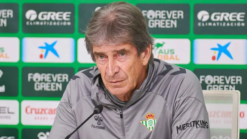 Manuel Pellegrini en rueda de prensa | Salvador L&oacute;pez Medina para El MIRA