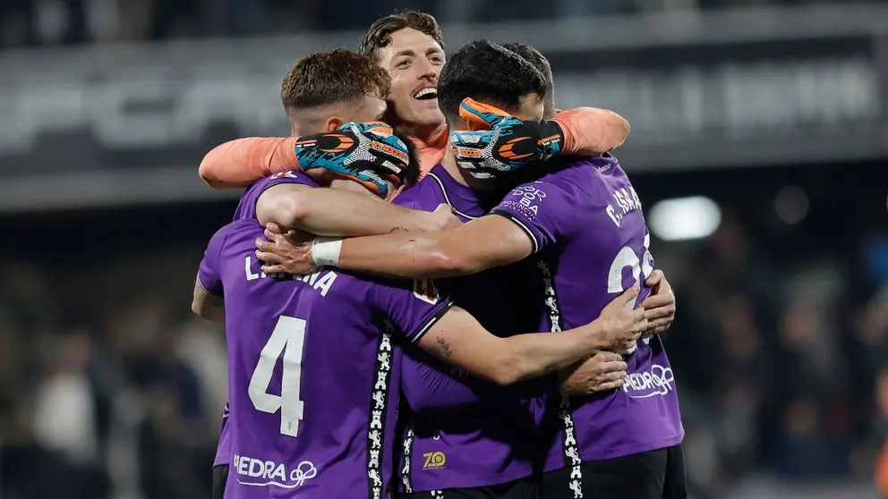 Los jugadores del C&oacute;rdoba CF celebran la victoria ante el CD Castell&oacute;n | CCF