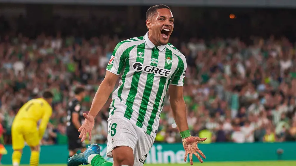 Vitor Roque celebra su gol en el Real Betis - Legan&eacute;s | Salvador L&oacute;pez Medina para El MIRA
