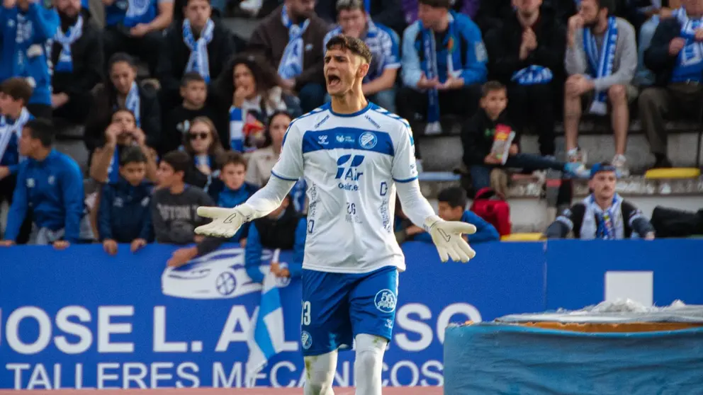 Mat&iacute;as Ramos Mingo premiado como mejor portero del Grupo X de Tercera Federaci&oacute;n 2023/2024 | xerezdfc.com J.M. Partida