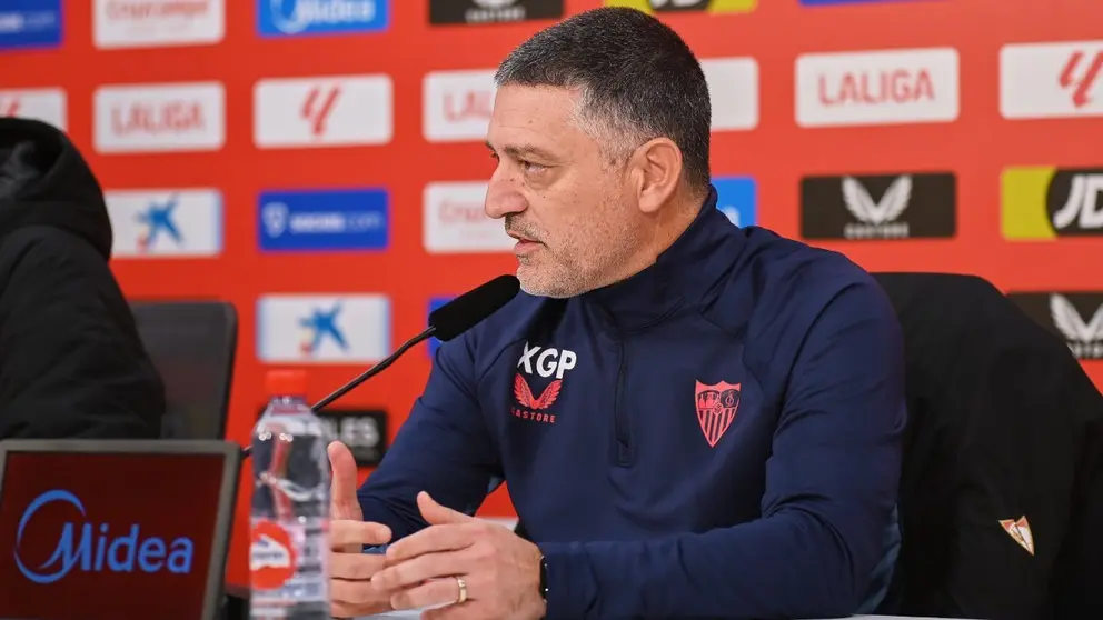 Garc&iacute;a Pimienta en la rueda de prensa previa al Getafe CF - Sevilla FC | Salvador L&oacute;pez Medina para El MIRA