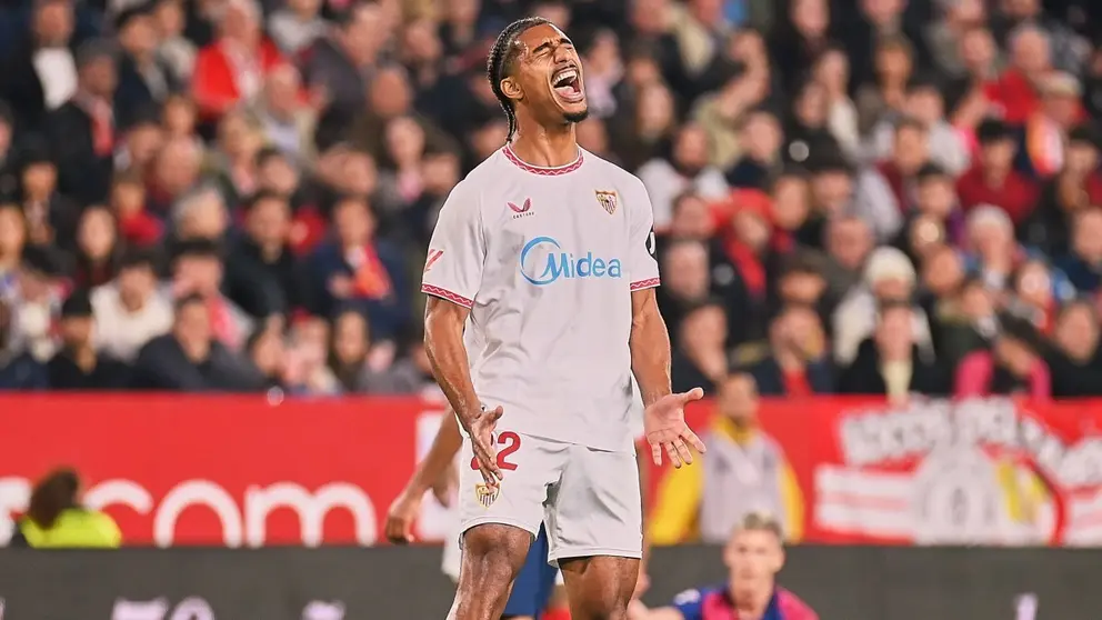 Lo&iuml;c Bad&eacute; en el Sevilla FC - FC Barcelona | Salvador L&oacute;pez Medina para El MIRA