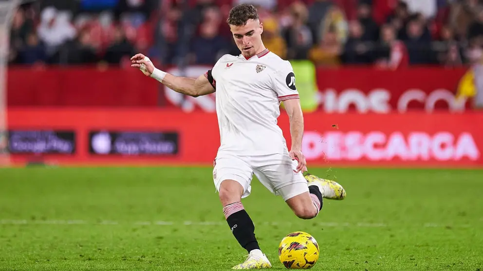 Adri&agrave; Pedrosa en el Sevilla FC - Getafe CF | Salvador L&oacute;pez Medina para El MIRA