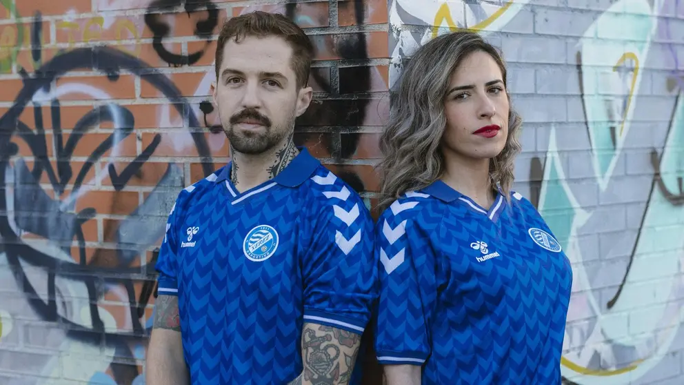 El Xerez Deportivo estrena una nueva camiseta de estilo retro | Xerez Deportivo FC