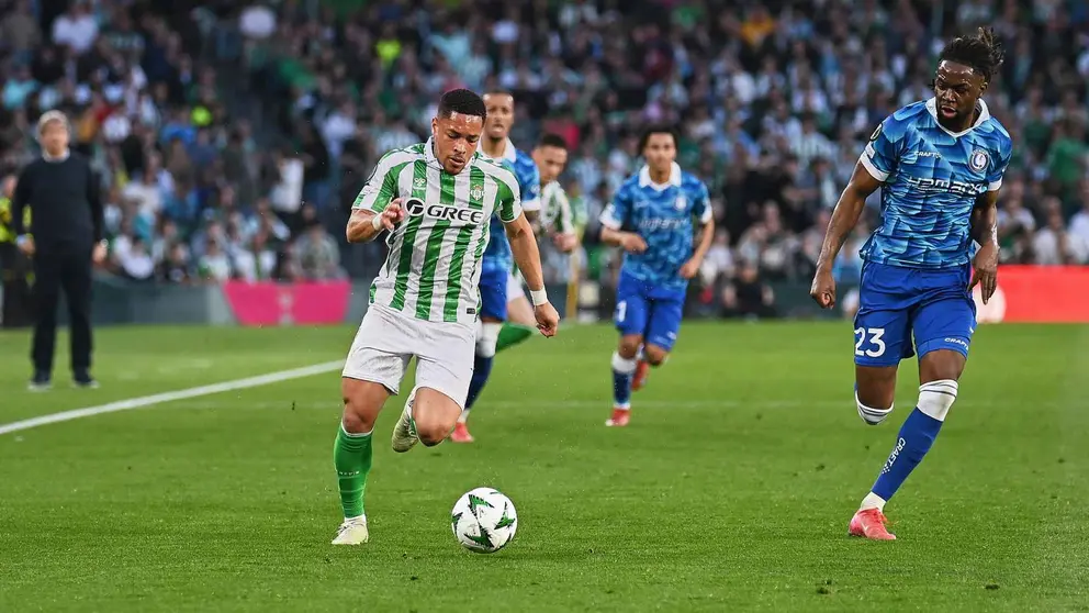 Vitor Roque en el Real Betis - Gent | Salvador L&oacute;pez Medina para El MIRA