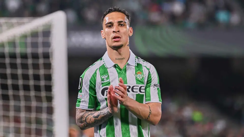 Antony en el Real Betis - Gent | Salvador L&oacute;pez Medina para El MIRA
