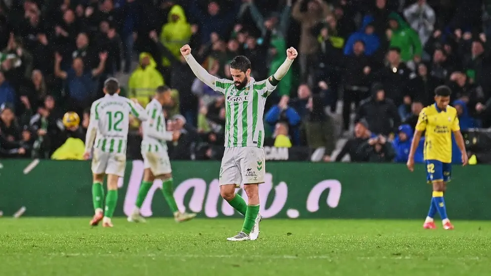 Isco Alarc&oacute;n celebra la victoria del Real Betis contra Las Palmas | Salvador L&oacute;pez Medina para El MIRA