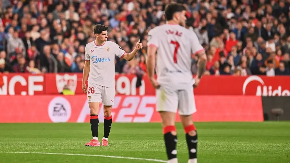 Juanlu S&aacute;nchez e Isaac Romero en el Sevilla FC - RCD Mallorca | Salvador L&oacute;pez Medina para El MIRA