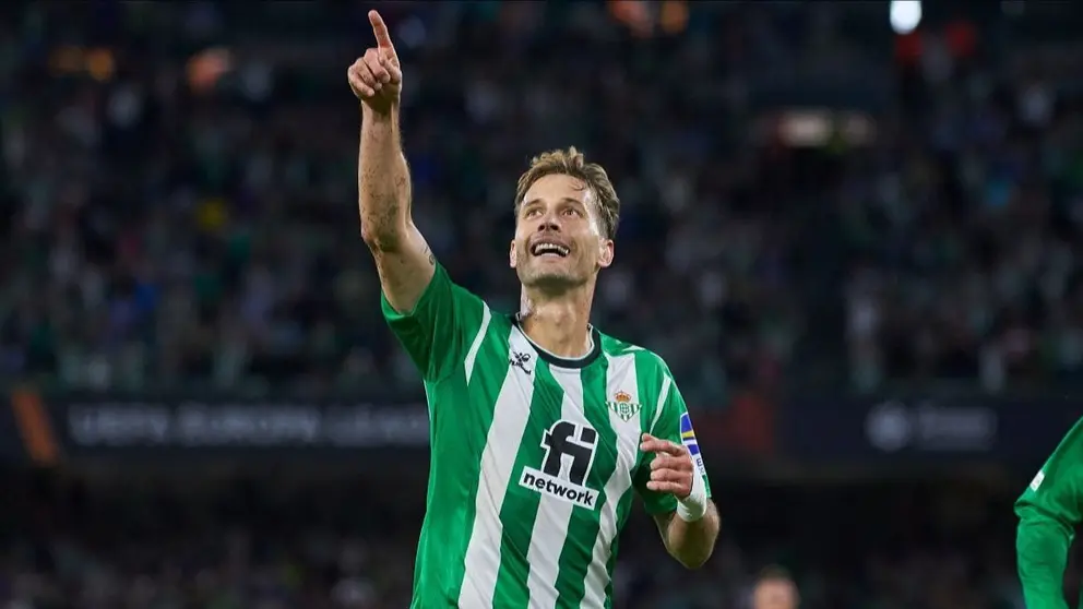 Sergio Canales celebra su gol Real Betis - Ludogorets | Salvador L&oacute;pez para El MIRA