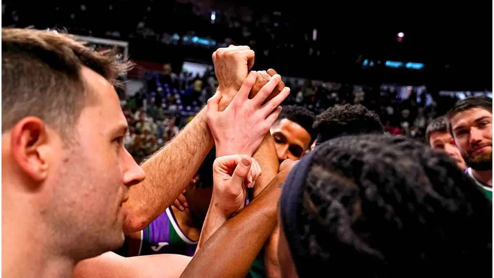 El Unicaja Baloncesto prepara los cuartos de la BCL ganando en casa ante el Leyma Coru&ntilde;a