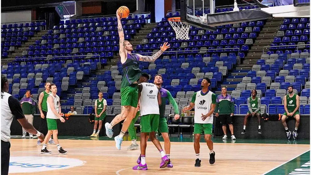 El Mart&iacute;n Carpena y el Unicaja Baloncesto, de la mano a debutar en cuartos de la BCL