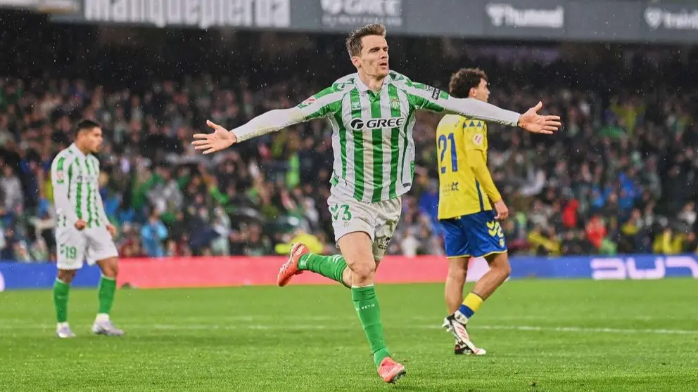 Diego Llorente celebra su gol en el Real Betis - UD Las Palmas | Salvador L&oacute;pez Medina para El MIRA
