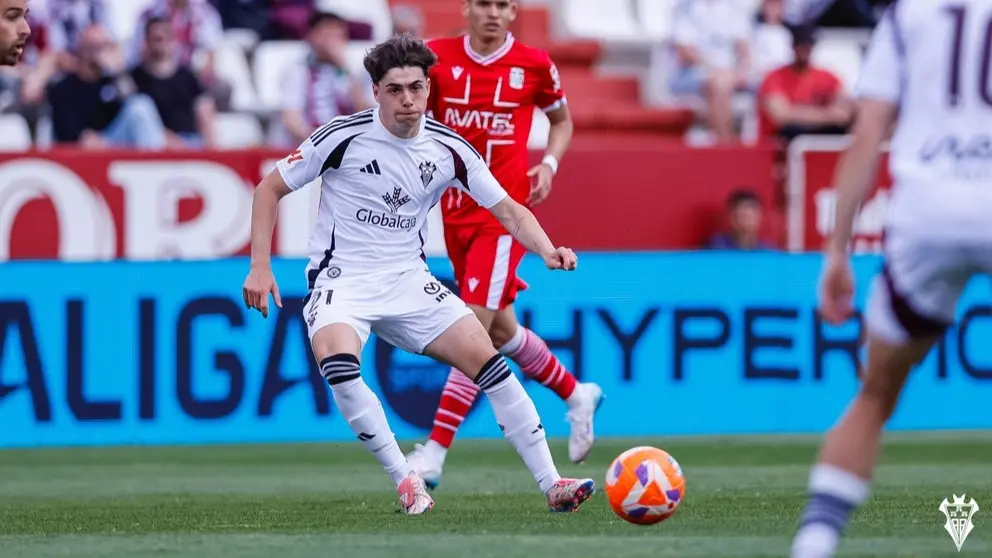 Pablo S&aacute;enz durante un partido con el Albacete Balompi&eacute; | AB