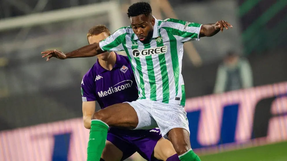 C&eacute;dric Bakambu en el Fiorentina - Real Betis | RBB