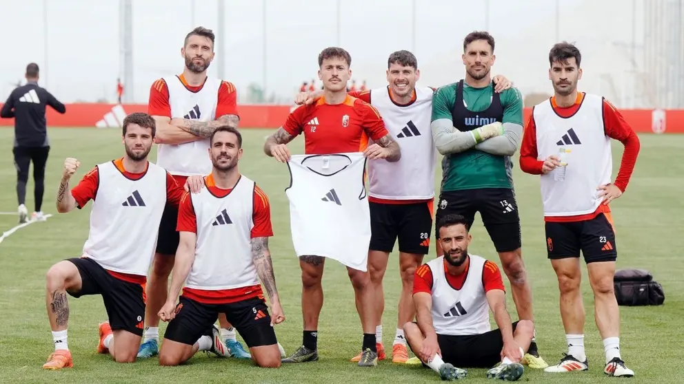Entrenamiento del Granada CF previo al partido ante la SD Eibar | GCF